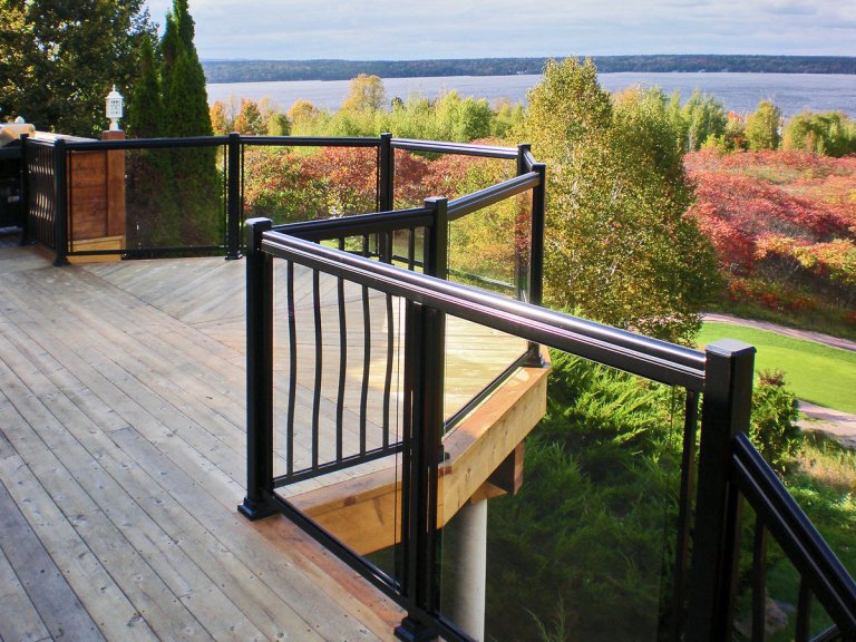 NORTECH TOP RAIL GLASS RAILING